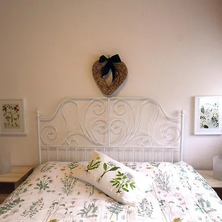 Dei Laghi Apartment *